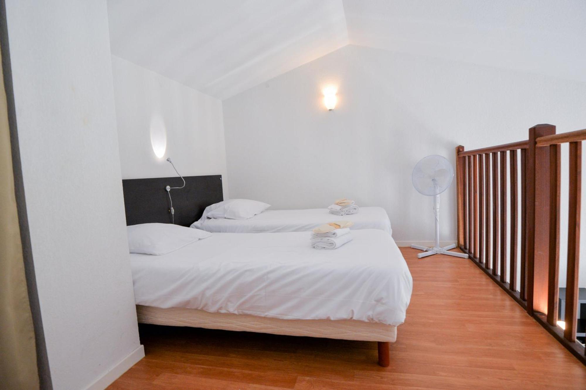 La Residence Du Chateau De Jouarres Azille Номер фото